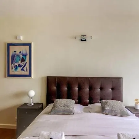 Апартаменты Guestready-spacious Near Exhibition Park *